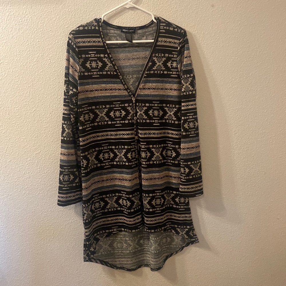 About a Girl Aztec print high low cardigan size large